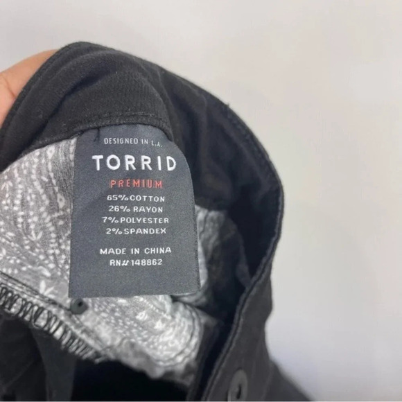 Torrid Premium Ankle Skinny Jeans Black Size 24 - Picture 8 of 9